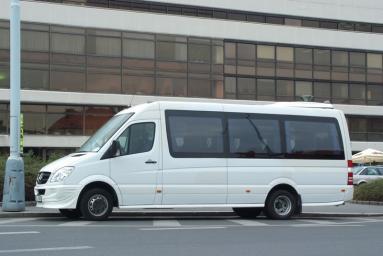 Pasaieru prvadjumi ar mikroautobusiem Mercedes Benz Sprinter LUX klase